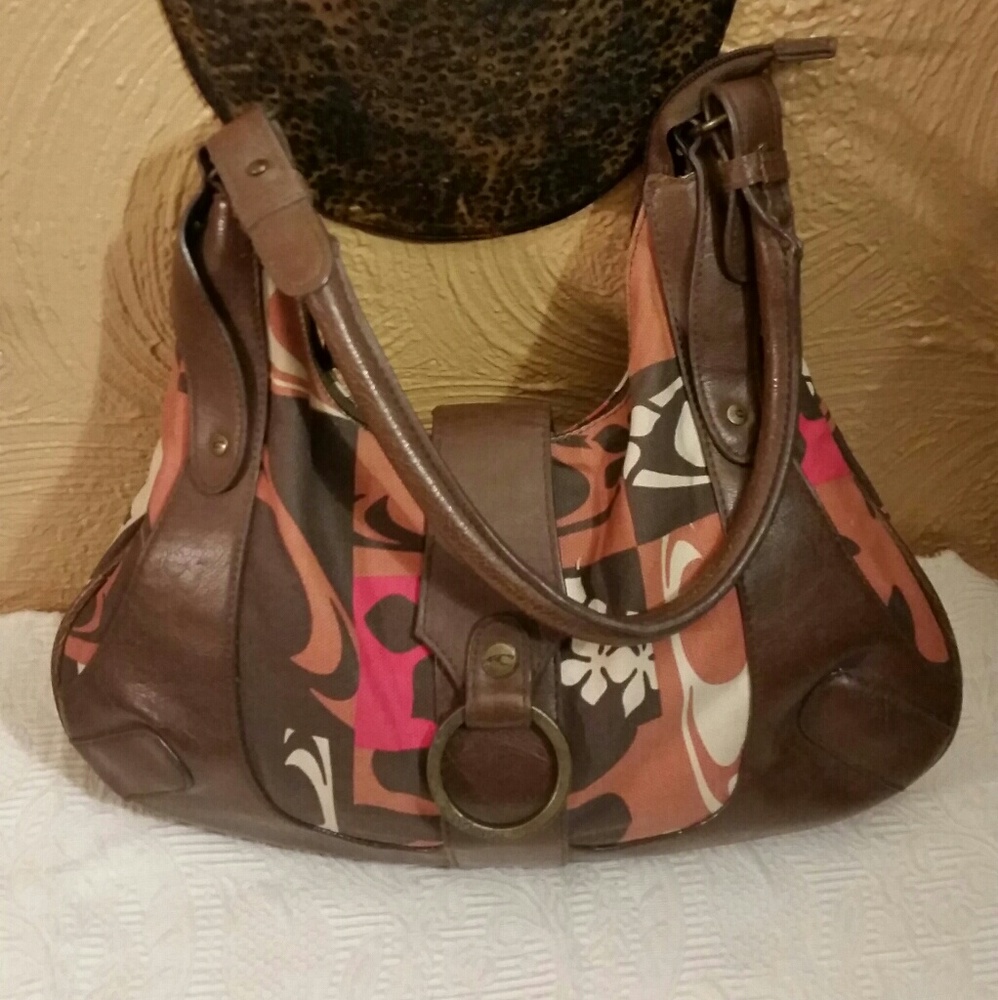 O'Neill purse.